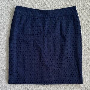 Talbots 100% Cotton Eyelet Pencil Skirt Navy Blue 10 Preppy Career Classic NWOT